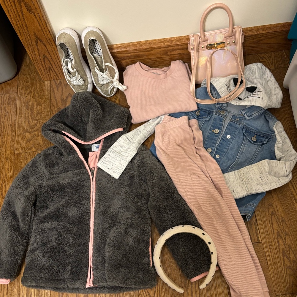 Girls 4T/5T clothing bundle jackets shoes girls purse